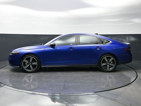 Used 2023 Honda Accord Sport image 8