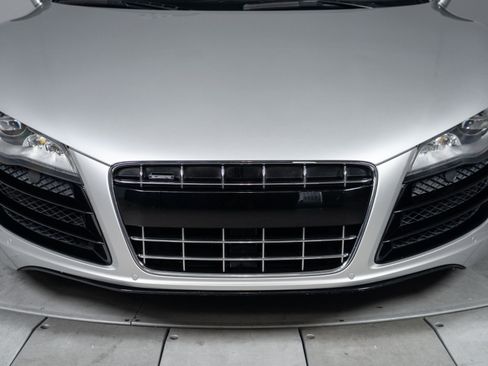 Used 2012 Audi R8 V10 AWD/4WD image 38