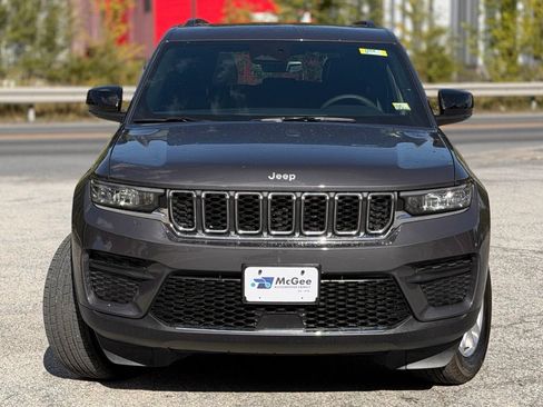 Used 2026 Jeep Grand Cherokee Laredo X AWD/4WD image 2