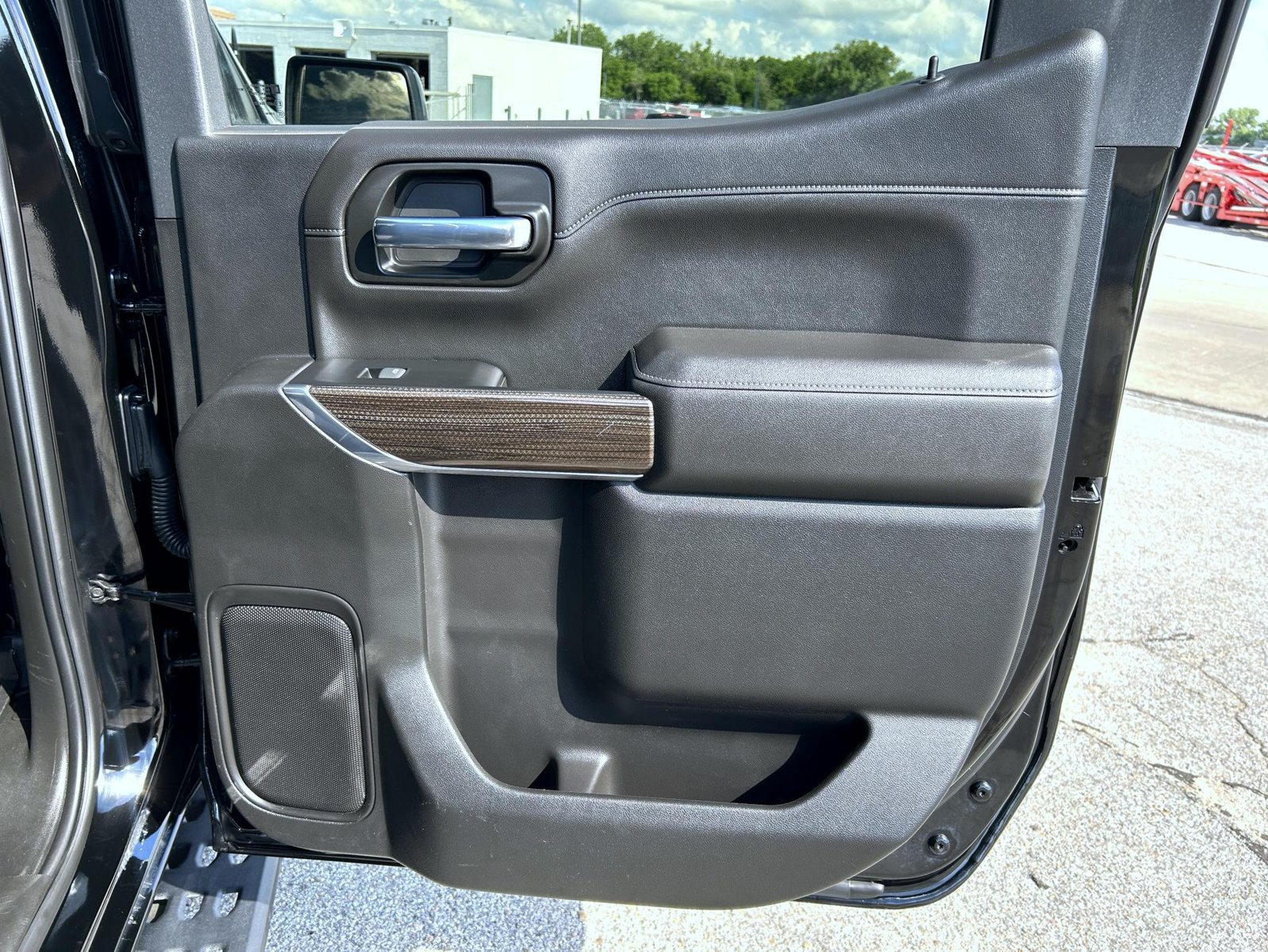 Used 2022 Chevrolet Silverado 1500 RST AWD/4WD image 19