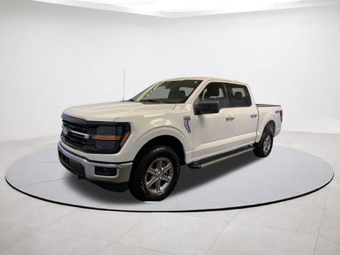 Used 2025 Ford F150 XLT w/ Equipment Group 301A Standard AWD/4WD image 3