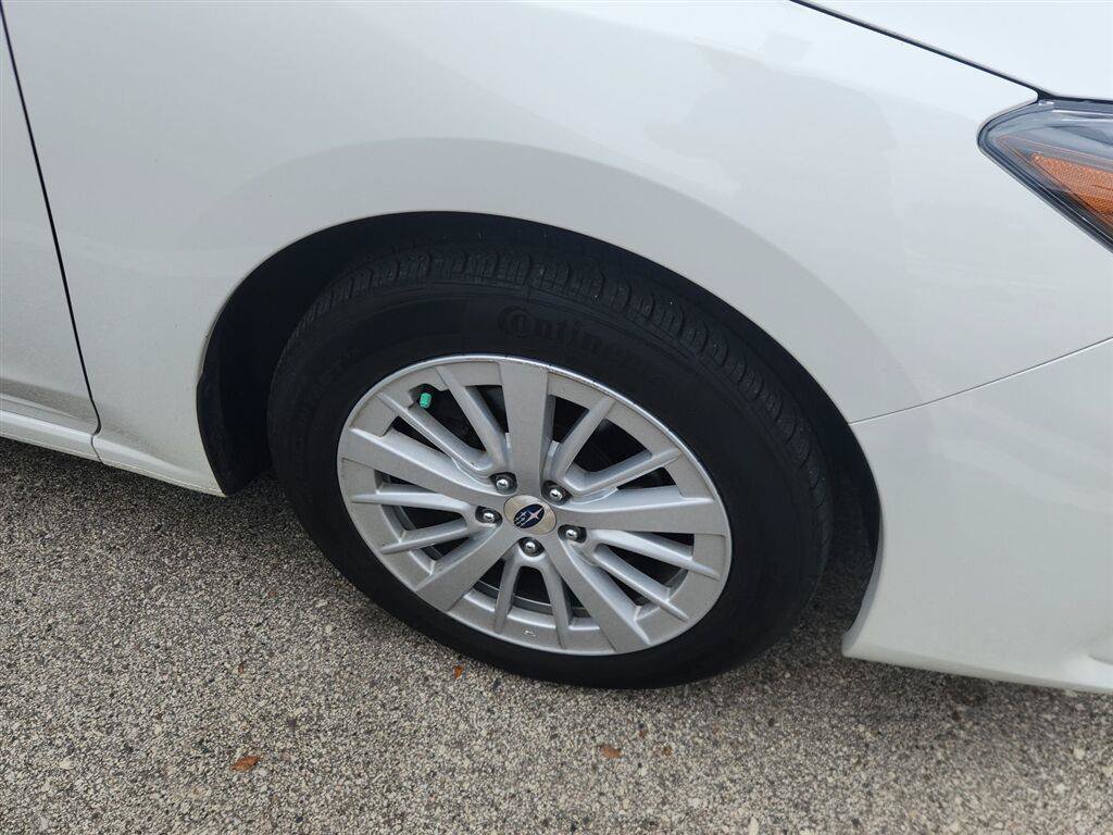 Used 2018 Subaru Impreza 2.0i Premium AWD/4WD image 2