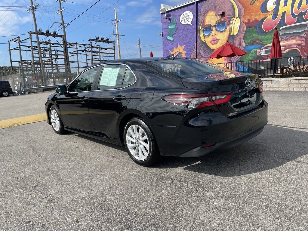 Used 2024 Toyota Camry LE FWD image 3