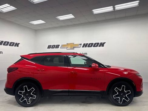 Used 2023 Chevrolet Blazer RS w/ Driver Confidence II Package FWD image 4