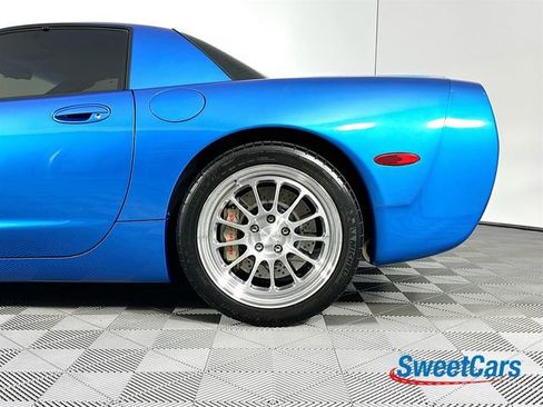 Used 1999 Chevrolet Corvette Coupe RWD image 34