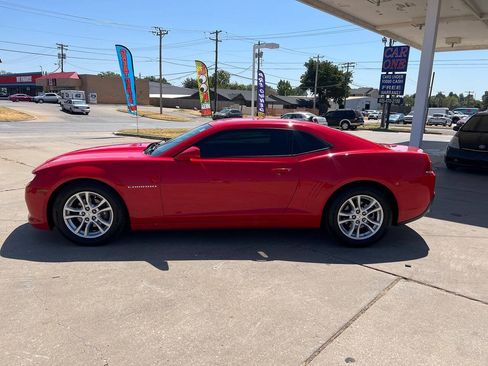 Used 2015 Chevrolet Camaro LS RWD image 4