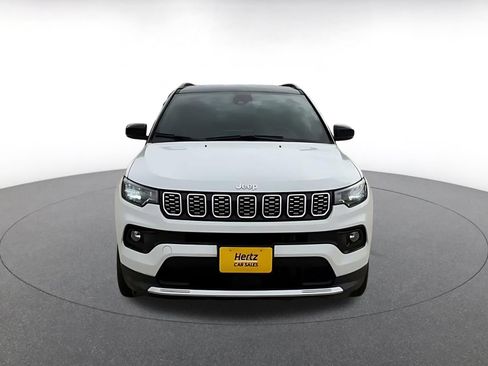 Used 2025 Jeep Compass Limited AWD/4WD image 4