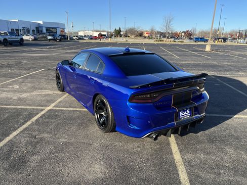 Used 2022 Dodge Charger R/T w/ Harman/Kardon Audio Group image 4