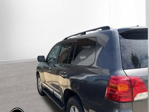 Used 2015 Toyota Land Cruiser AWD/4WD image 6