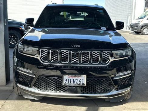 Used 2023 Jeep Grand Cherokee Summit w/ Luxury Tech Group V image 2