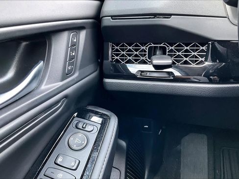 Used 2023 Honda Accord Touring image 33