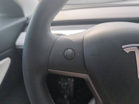 Used 2019 Tesla Model 3 Long Range RWD image 18