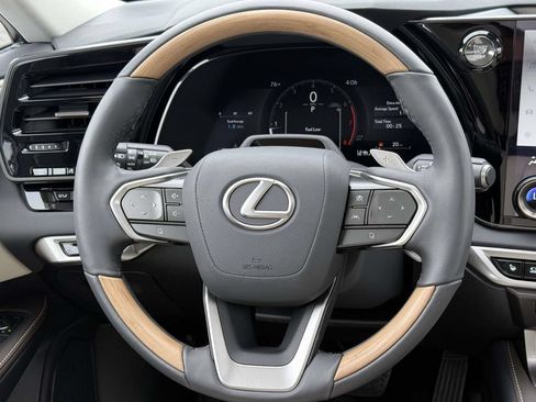 Used 2025 Lexus RX 350 AWD w/ Convenience Package image 9