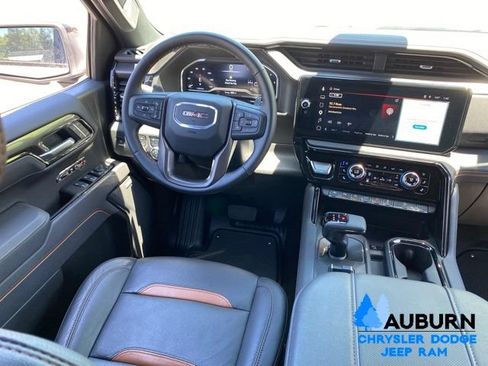 Used 2025 GMC Sierra 1500 AT4 w/ AT4 Premium Package AWD/4WD image 31