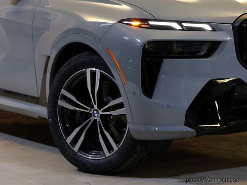 New 2026 BMW X7 xDrive40i w/ M Sport Package image 3