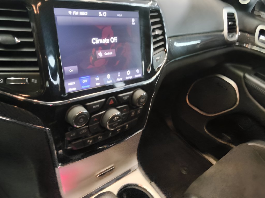 Used 2021 Jeep Grand Cherokee SRT AWD/4WD image 23