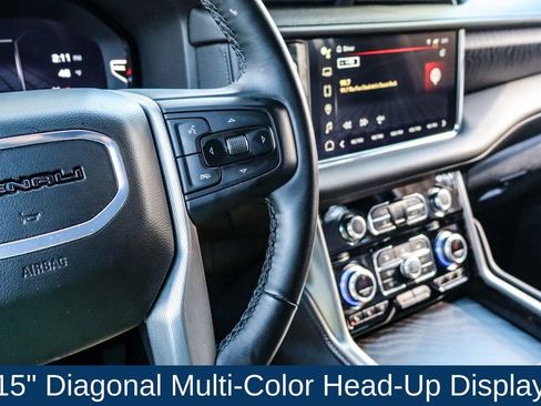 Used 2024 GMC Yukon Denali image 30