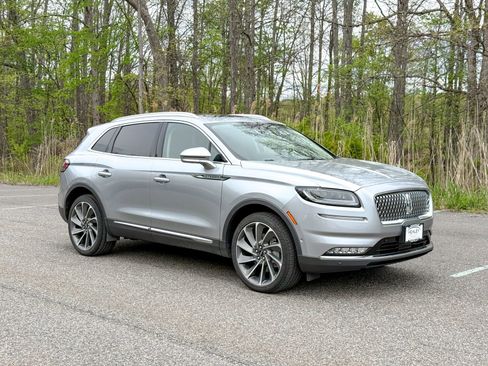Used 2023 Lincoln Nautilus Reserve w/ Equipment Group 202A AWD/4WD image 1