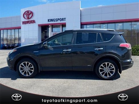 Used 2017 Toyota RAV4 Limited image 2