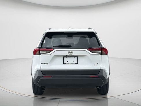 Used 2025 Toyota RAV4 LE AWD/4WD image 11