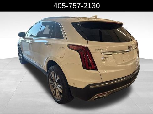 Used 2021 Cadillac XT5 Premium Luxury w/ Platinum Package FWD image 4