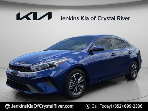 Used 2024 Kia Forte LXS w/ LXS Technology Package FWD image 14