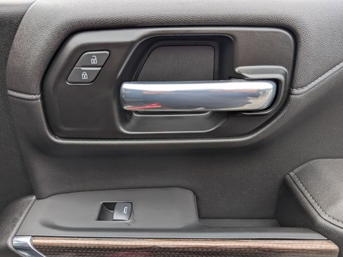 Used 2021 Chevrolet Silverado 1500 RST image 21