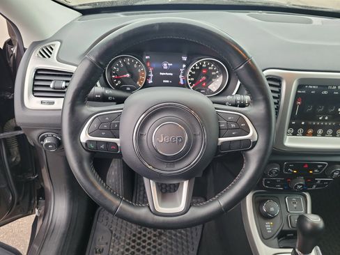 Used 2018 Jeep Compass Latitude w/ Popular Equipment Group image 22