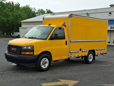 Used 2021 GMC Savana 3500 w/ Power Convenience Package RWD image 1