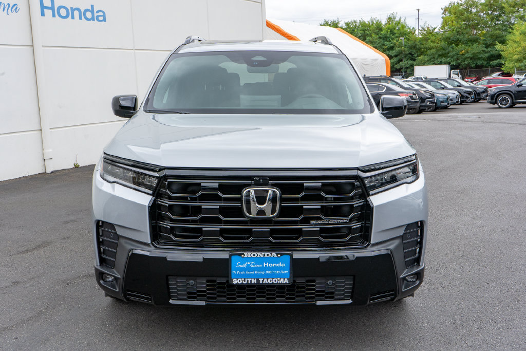 New 2026 Honda Pilot Black Edition image 3