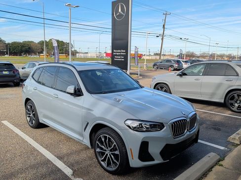 Used 2022 BMW X3 sDrive30i w/ M Sport Package 2 image 4