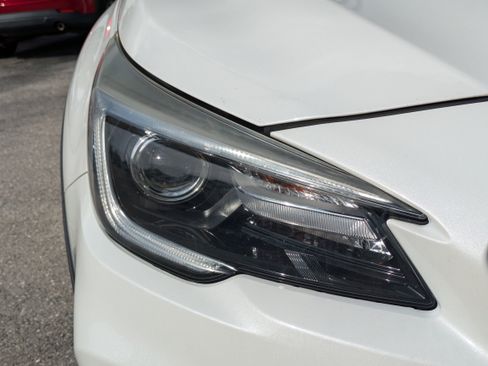 Used 2018 Subaru Outback 3.6R Touring w/ Popular Package #3 image 10