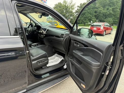 Used 2016 Honda Pilot Touring image 20