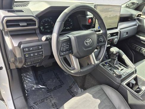 Used 2025 Toyota 4Runner TRD Off-Road Premium w/ Tow Technology Package AWD/4WD image 10