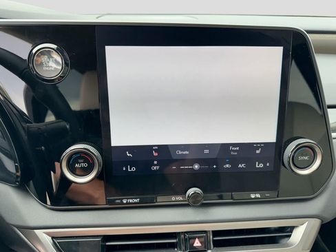 Used 2024 Lexus RX 350 FWD w/ Technology Package image 34