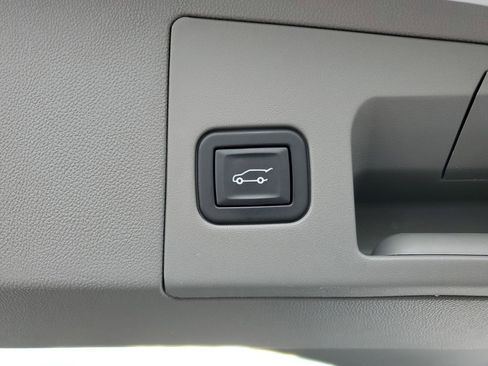 Certified 2023 Cadillac XT5 Premium Luxury image 32