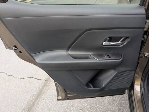 New 2026 Nissan Kicks SR w/ Cold Weather Package FWD image 22