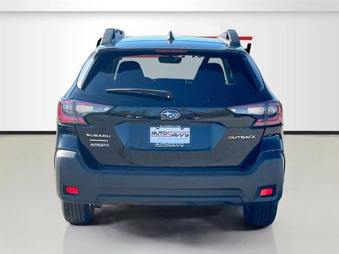 Used 2024 Subaru Outback Premium image 6
