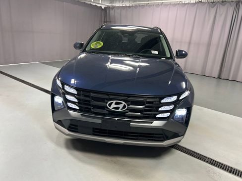 Used 2025 Hyundai Tucson SEL FWD image 2