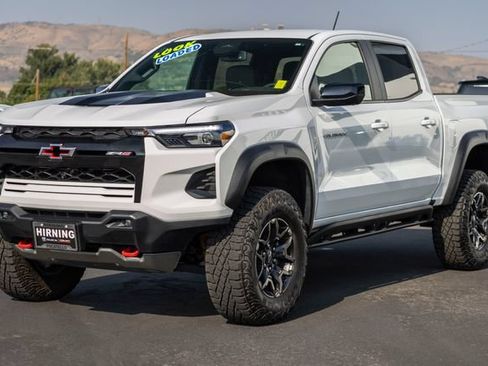Certified 2024 Chevrolet Colorado ZR2 w/ ZR2 Convenience Package III AWD/4WD image 58