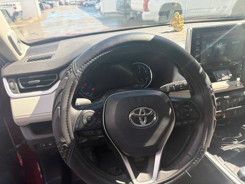 Used 2021 Toyota RAV4 Limited AWD/4WD image 12