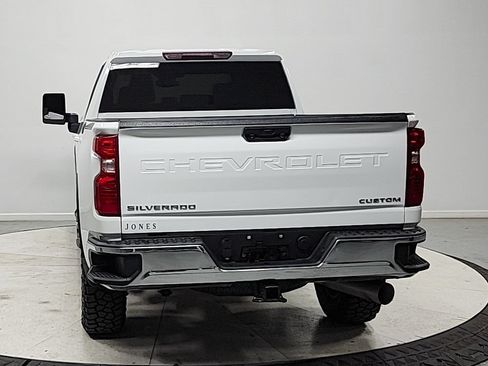 Used 2024 Chevrolet Silverado 2500 LT AWD/4WD image 6