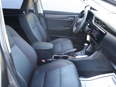 Used 2018 Toyota Corolla LE image 8