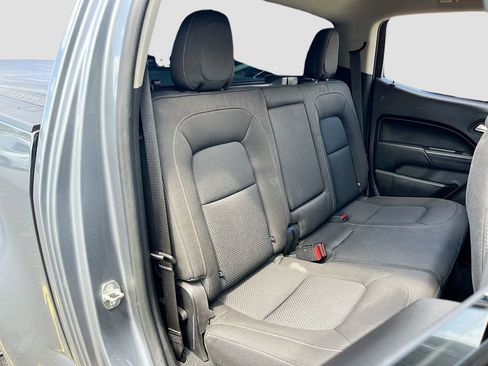 Used 2019 Chevrolet Colorado LT RWD image 25