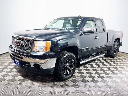 Used 2012 GMC Sierra 1500 SLT w/ Chrome Essentials Package AWD/4WD image 3