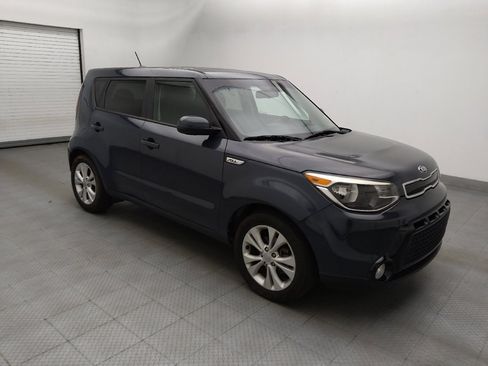 Used 2016 Kia Soul + FWD image 11