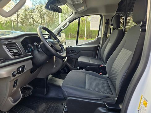 Used 2024 Ford Transit 250 Low Roof w/ Exterior Upgrade Package RWD image 17