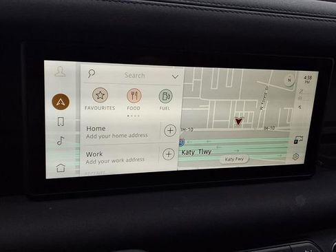 Used 2023 Land Rover Defender 110 X-Dynamic SE image 16