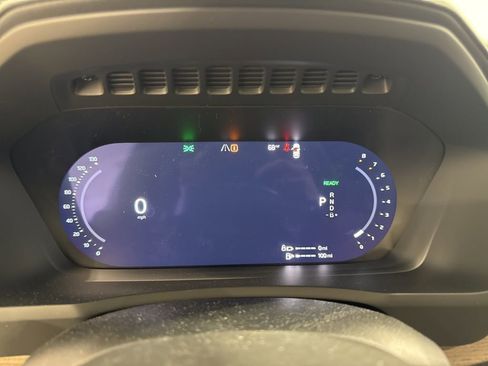 New 2026 Volvo XC90 T8 Plus w/ Protection Package Premier AWD/4WD image 12