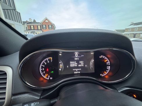 Used 2015 Jeep Grand Cherokee Limited image 21